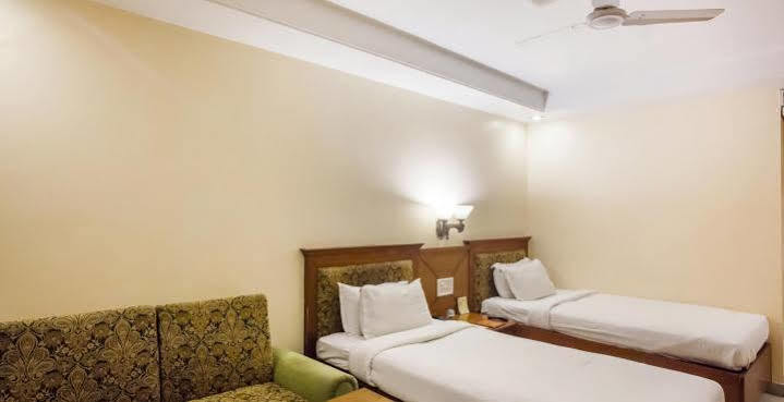 Hotel Grand International Райпур Экстерьер фото