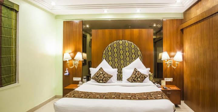 Hotel Grand International Райпур Экстерьер фото